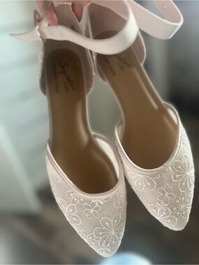 Seychelles Blush Pink Floral Embroidered Pointed-Toe Flats